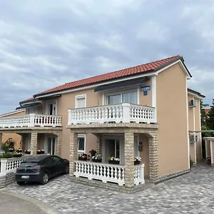 https://apartments-ostojic.primorje-gorskikotar.com
