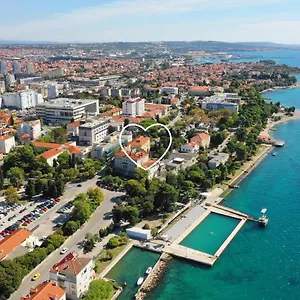 Apartments&rooms Kolovare Affittacamere Zara