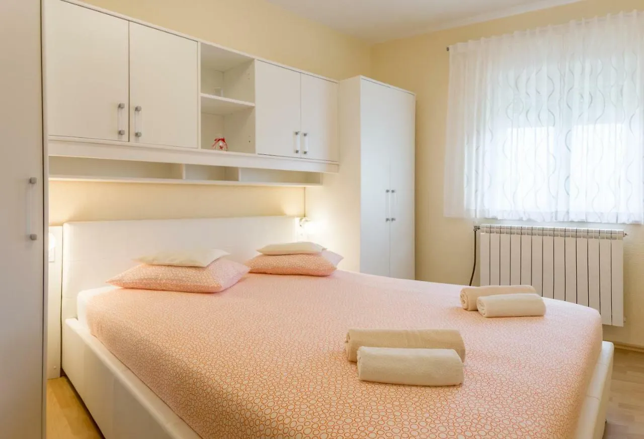 Apartments Contessa Novigrad Istria