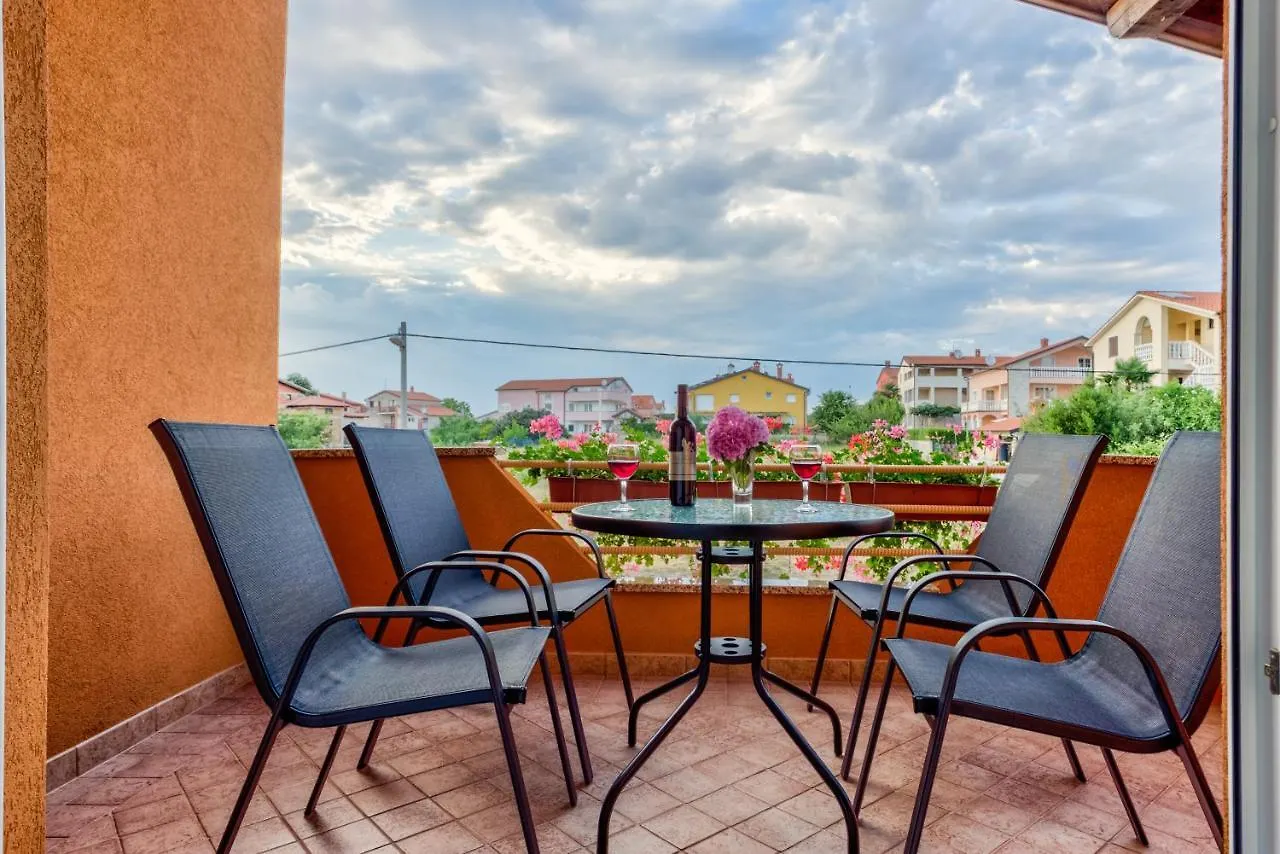 Apartments Contessa Novigrad Istria Croacia